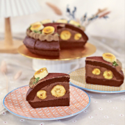 Choco Banana Velvet Cake Pie Choco Banana Velvet Cake Pie